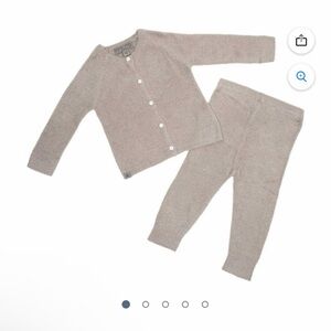 Barefoot Dreams Fuzzy Set